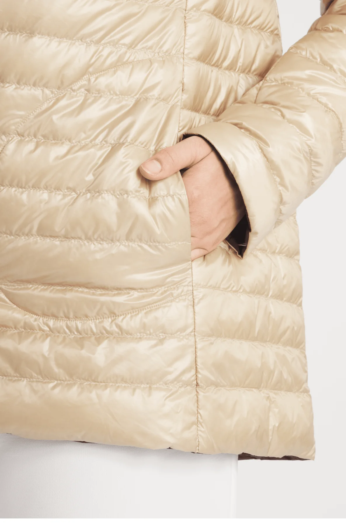 The Knightsbridge | Lightweight 2 in 1 Reversible Down Coat | Matte Black / Taupe - Image 10