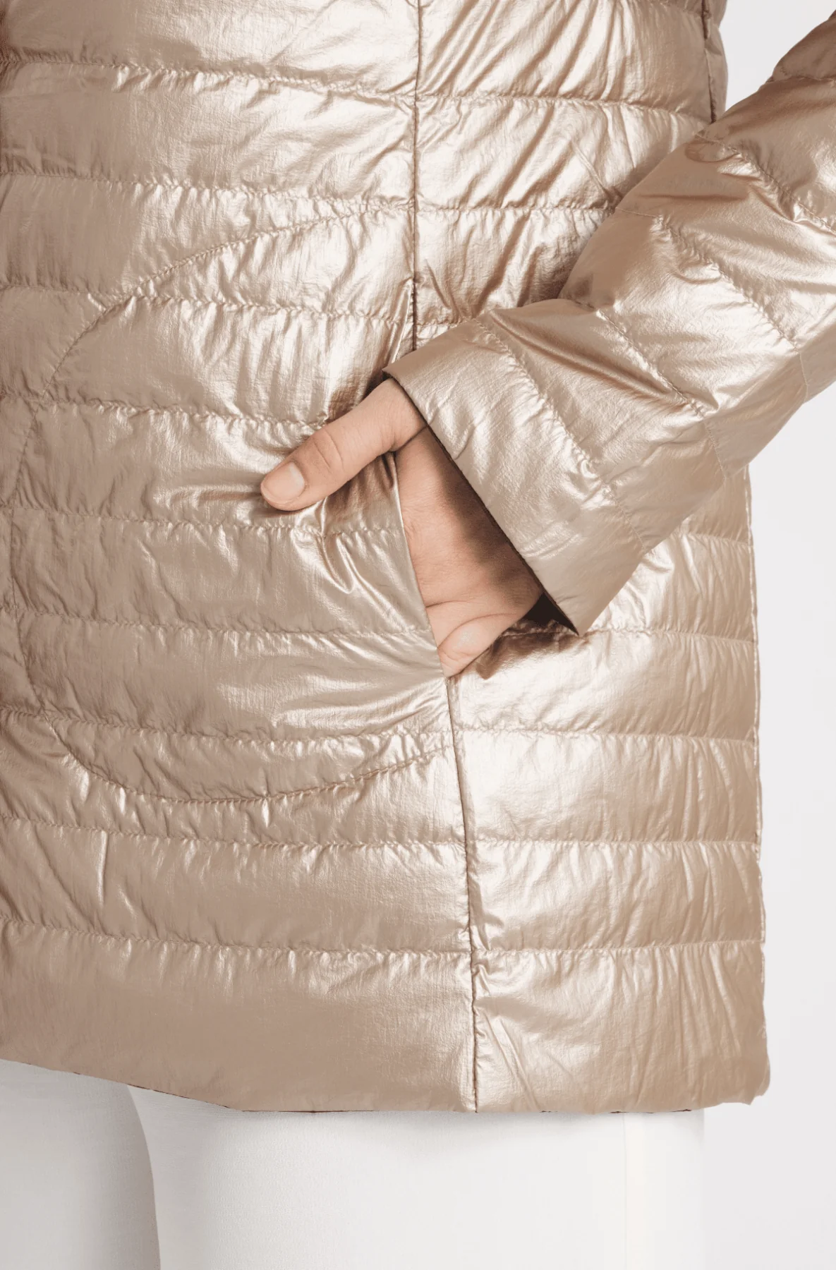 The Knightsbridge | Lightweight 2 in 1 Reversible Down Coat | Matte Black / Metallic Gold - Image 10