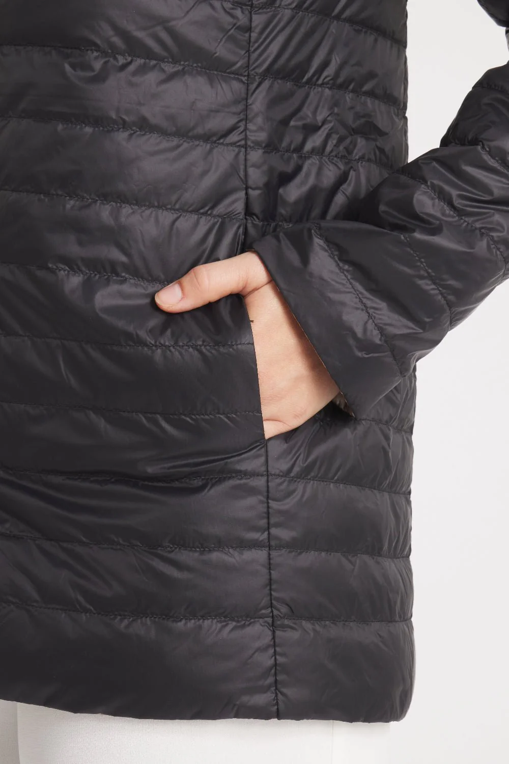 The Knightsbridge | Lightweight 2 in 1 Reversible Down Coat | Matte Black / Metallic Gold - Image 9