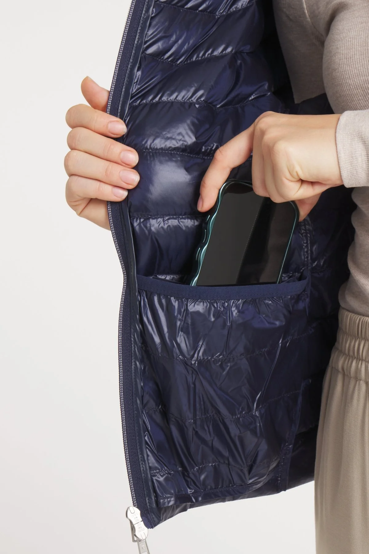 The St Ives | Down Vest | Ink Navy - Image 5